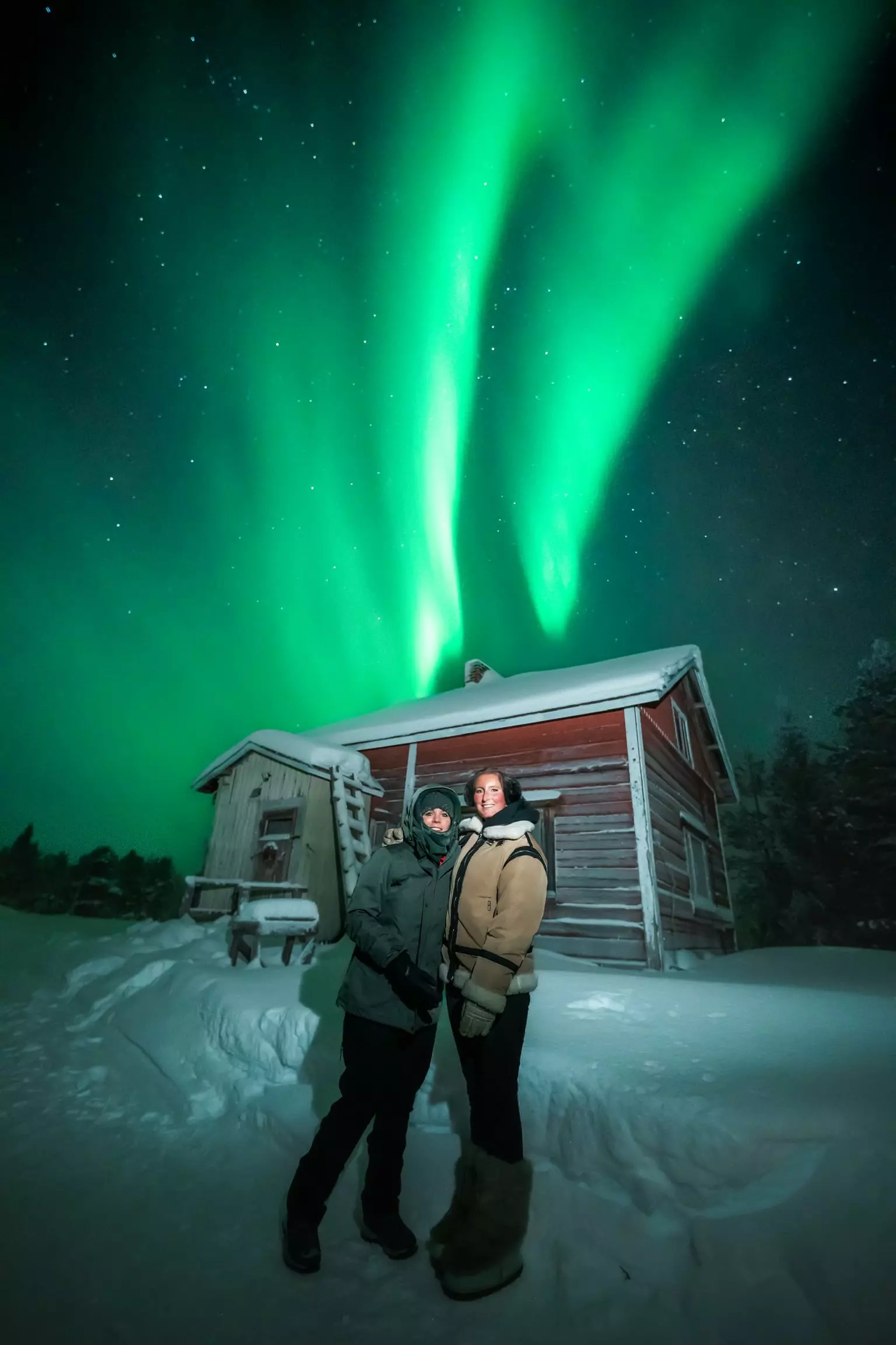 StayLapland x BookLapland Aurora Hunting Pro Tour Guaranteed View- Unlimited time & mileage 6. Northern Lights in Rovaniemi, Lapland.