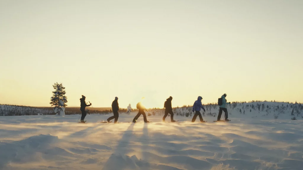 StayLapland Riisitunturi activity, riisitunturi tour, riisitunturi safari. From rovaniemi, lapland, finland. snowhoeing activity, snowshoeing tour, snowshoeing safari.