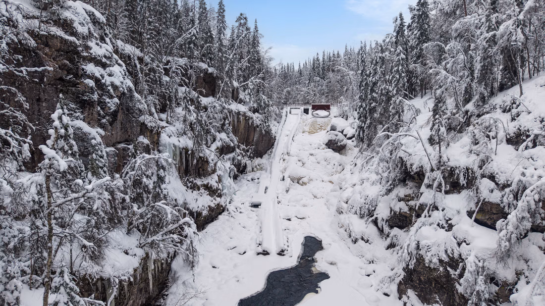 Frozen Waterfalls & Hidden Café Lunch